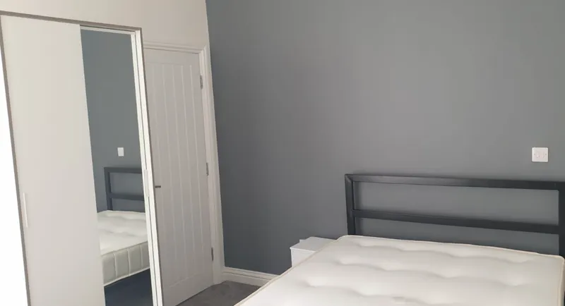 Luxury 1 Bedroom Flat // AUG 2026 - Image 5